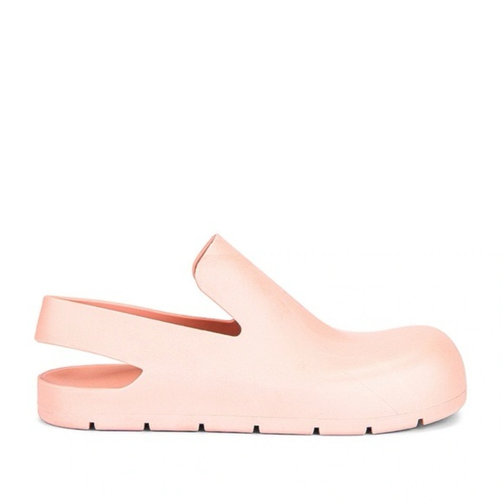Stylish Bottega Veneta Pink Slingback Clogs